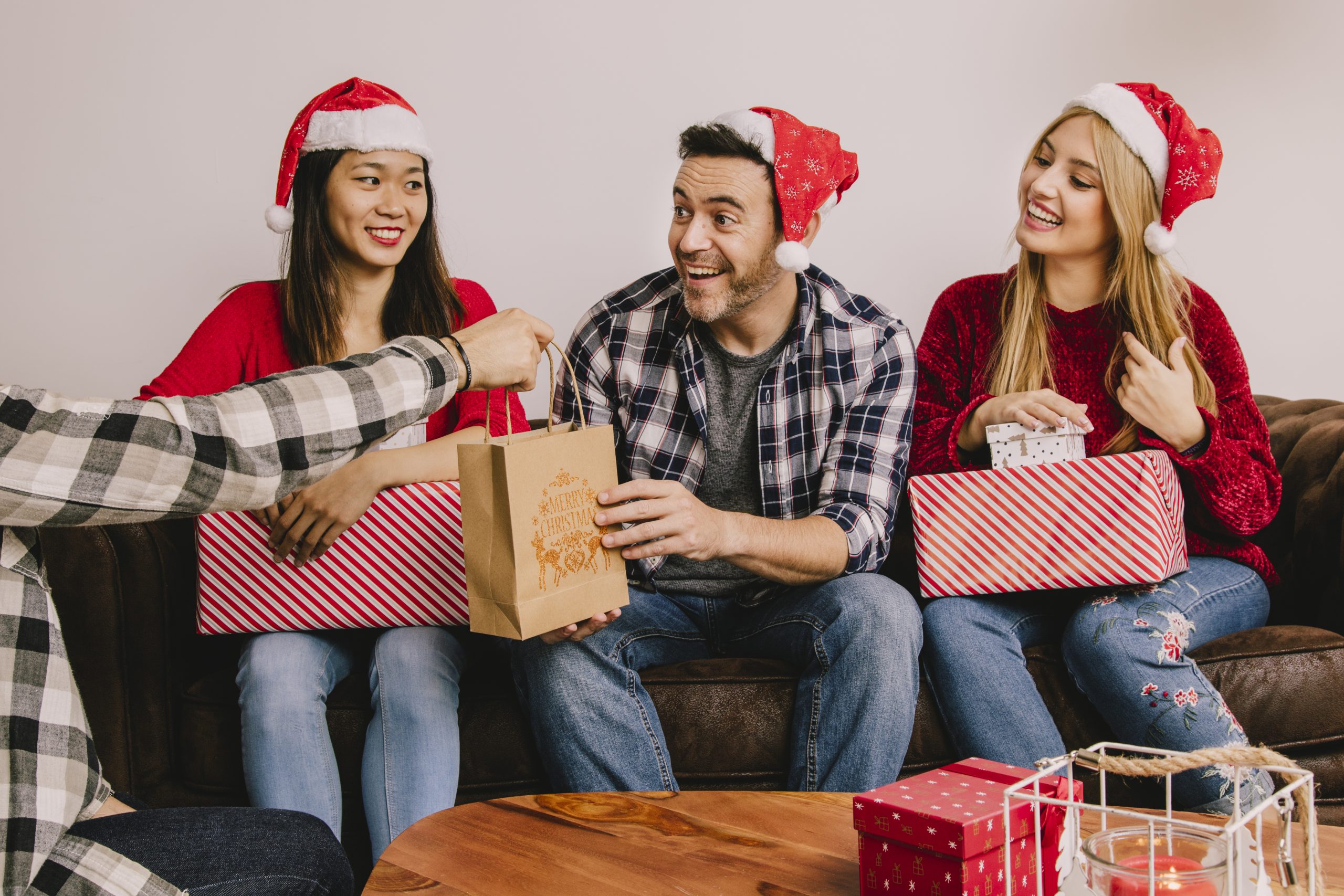 Afinal, de onde vem o amigo secreto?